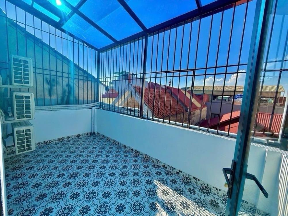 Nhà Hoàng Mai 5 Tầng, Thang Máy, Nội Thất Cao Cấp - 50m Ra Phố