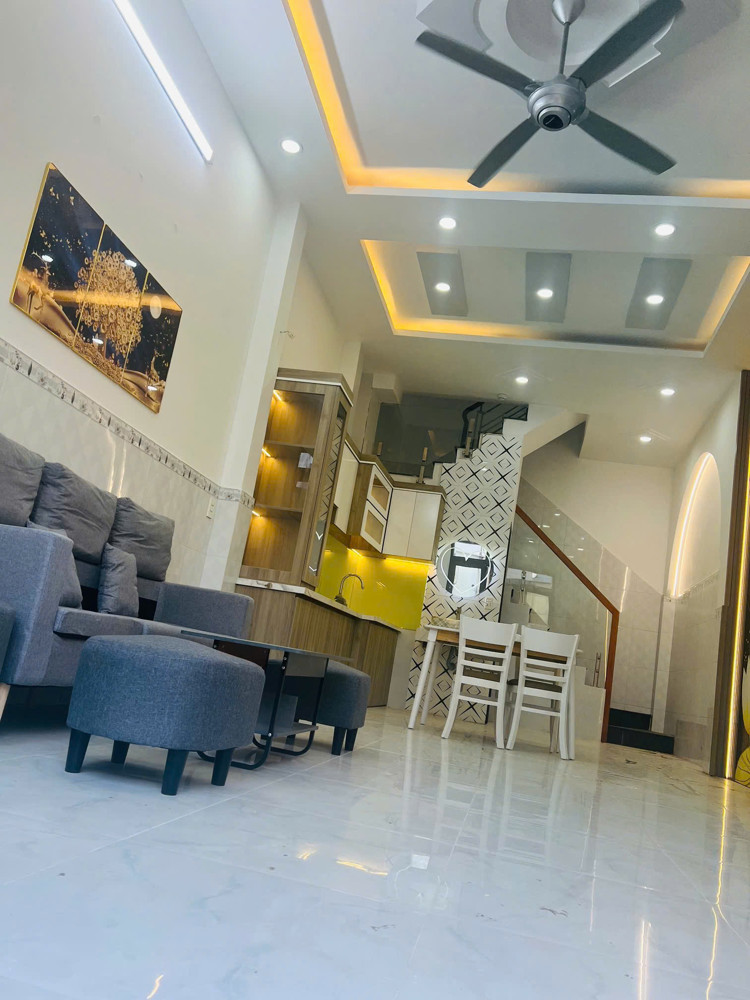 Chỉ Hơn 4 Tỷ - Lê Văn Quới - 2Pn - Đường 4M - Nhà Đẹp Ở Ngay