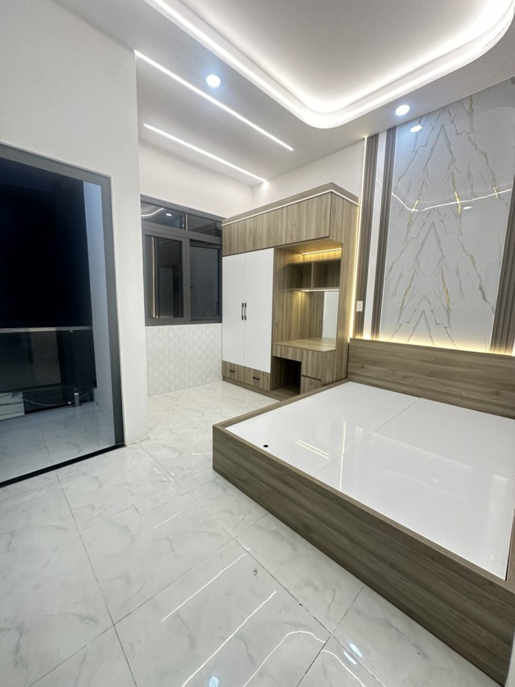 Chỉ Hơn 4 Tỷ - Lê Văn Quới - 2Pn - Đường 4M - Nhà Đẹp Ở Ngay