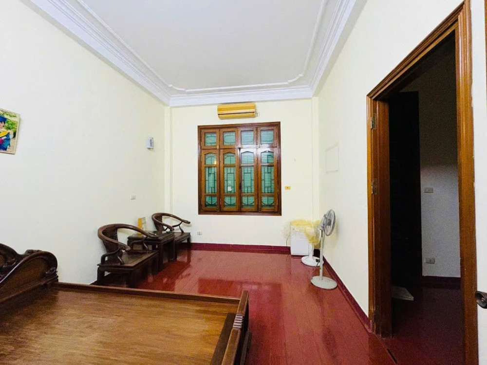 LÔ GÓC HOÀNG QUỐC VIỆT - Ô TÔ - VÀI BƯỚC RA MẶT PHỐ- 48m, 4 tầng, mt 7.1m., 23,5 tỷ