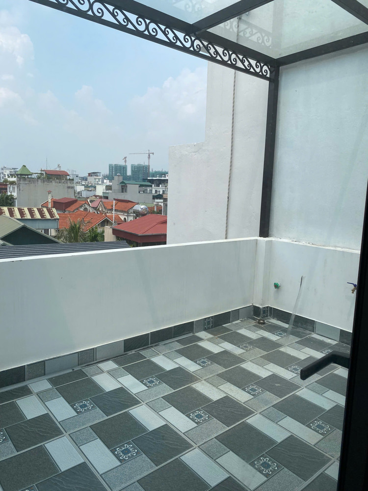 BÁN NHÀ PHỐ TRẠM, LONG BIÊN- OTO-THANG MÁY-2 THOÁNG-63M- NHỈNH 9 TỶ