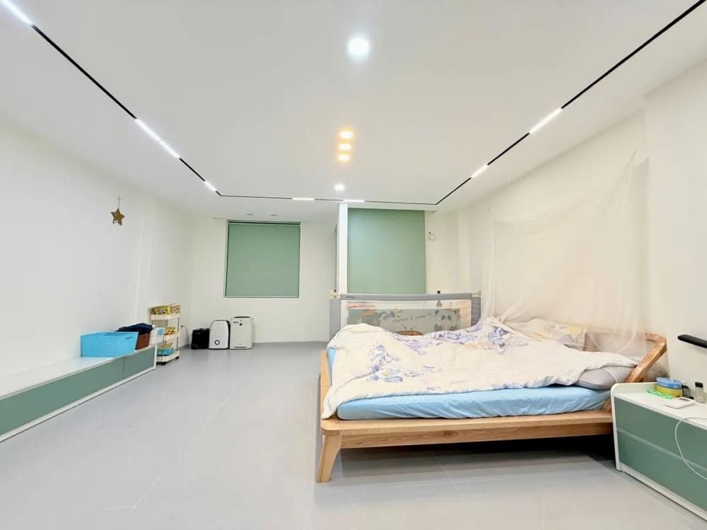 Bán nhà phân lô Hoàng Cầu - 7 tầng, Thang máy, Gara - Vị trí Đắc Địa