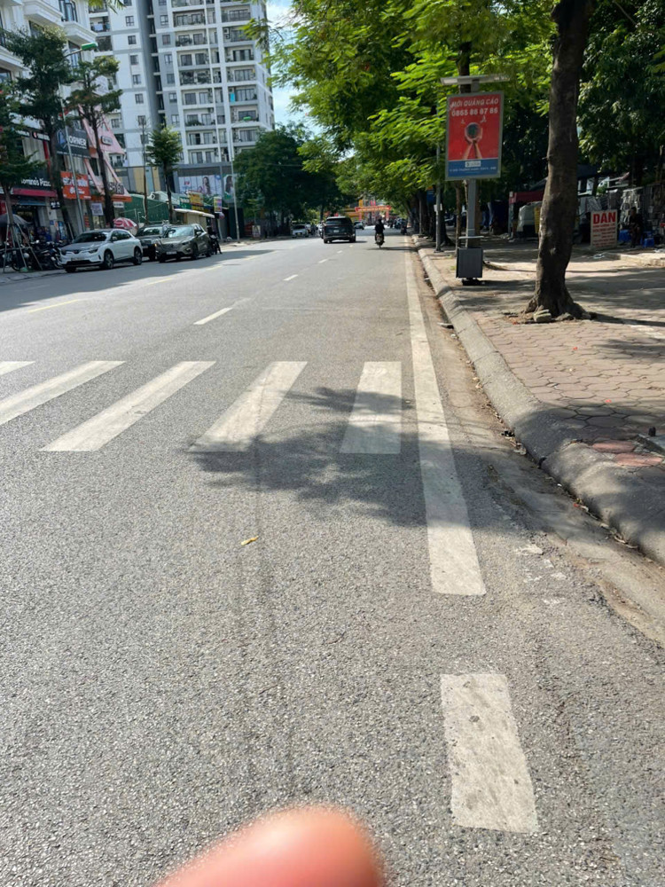 Bán Nhà Xuân La 2 thoáng, 32 m, 5 tầng, oto ngủ trong nhà, nhà đẹp ở ngay!