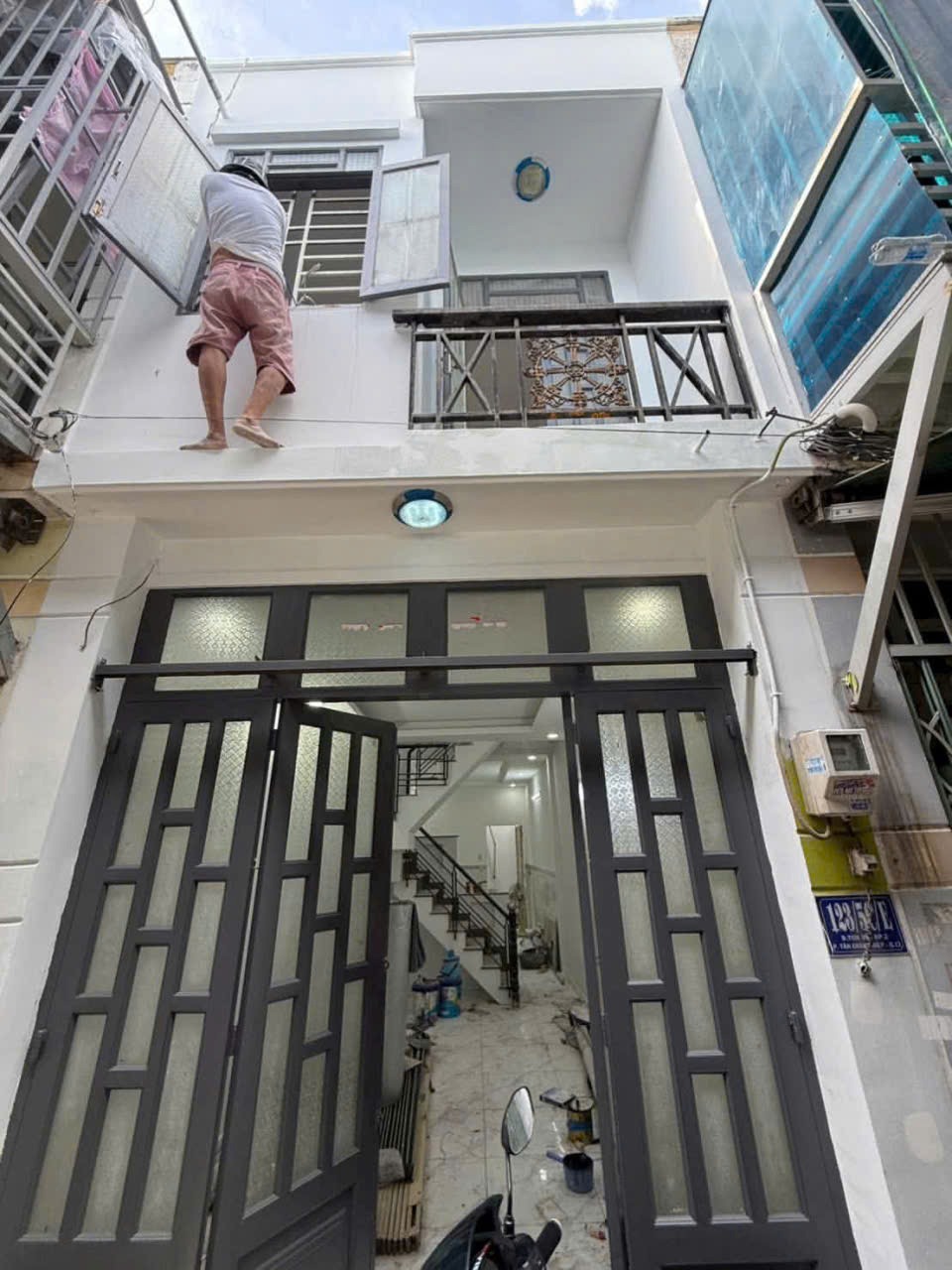 Nhà Mới Tân Chánh Hiệp Quận 12 - 2 Tỷ 050 Triệu - 3.2x14.5m