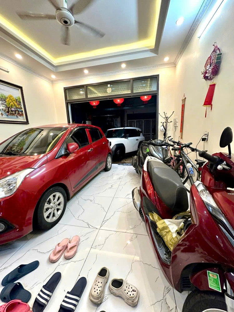 Bán nhà Hoàng Như Tiếp 75m 6 tầng thang máy MT4.5m gara ô tô hơn 21 tỷ