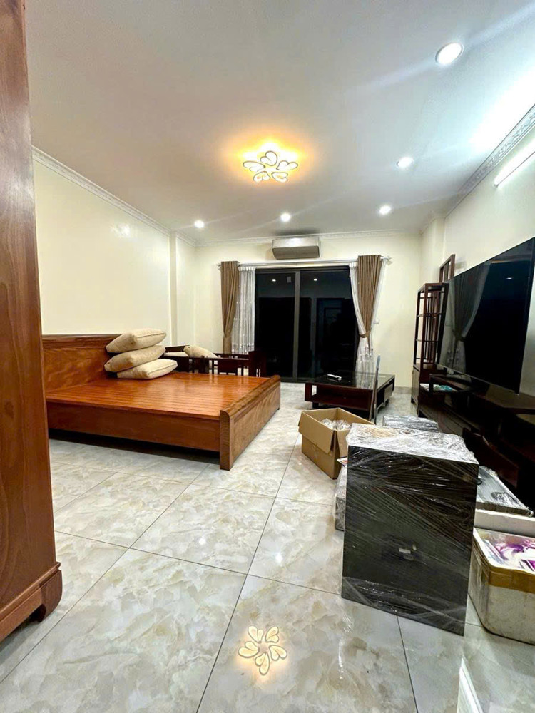 Bán nhà Hoàng Như Tiếp 75m 6 tầng thang máy MT4.5m gara ô tô hơn 21 tỷ