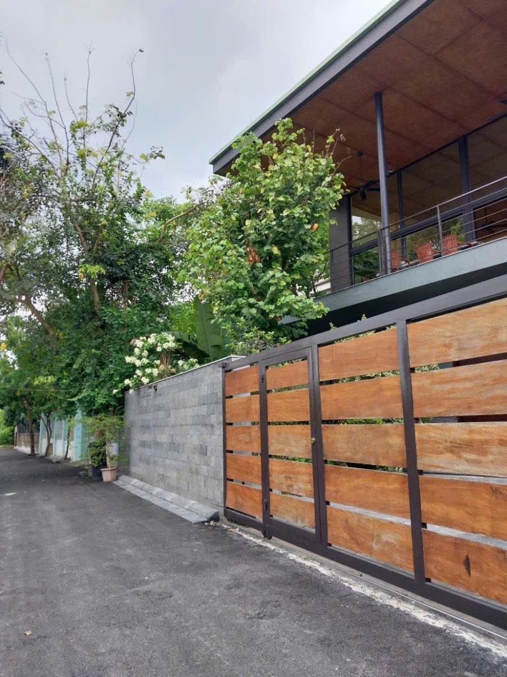 Bán Biệt Thự Thạch Bàn, Long Biên 145m2 - 42 Tỷ - Vị Trí Đắc Địa
