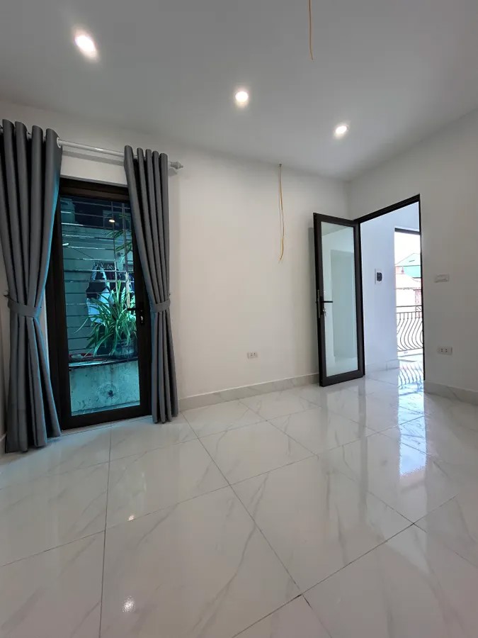 NHÀ MỚI DẸP ĐỦ NỘI THẤT Văn Chương 30m2 X 5 tầng MT 3.6m, 6.8 tỷ Đống Đa Hà Nội