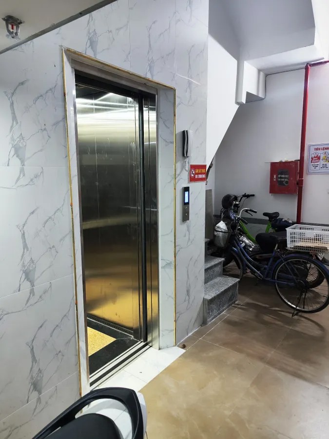 BÁN CĂN HỘ DV Phố Nguyễn Hy Quang 45m2 X 6 tầng 10 phòng KK -9.9 Tỷ Đống Đa Hà Nội