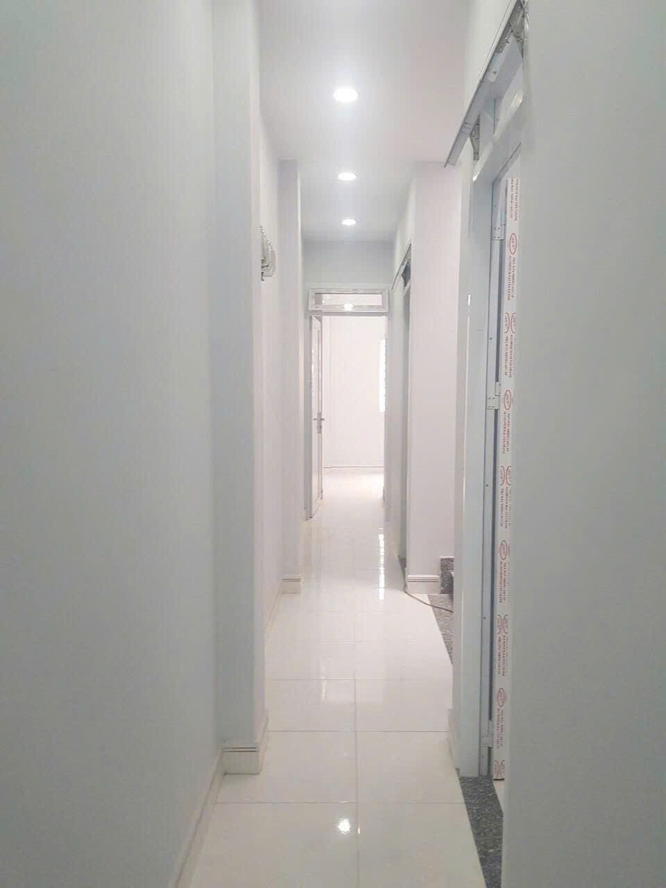 Bán nhà CHDV Quận 5 - 11 phòng, Thu nhập 40 triệu/tháng - Nguyễn Thời Trung