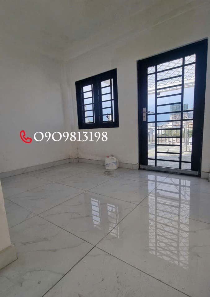 Bán Nhanh Nhà SHR Quận 8 - 3PN, KD Sầm Uất, Gần Q1