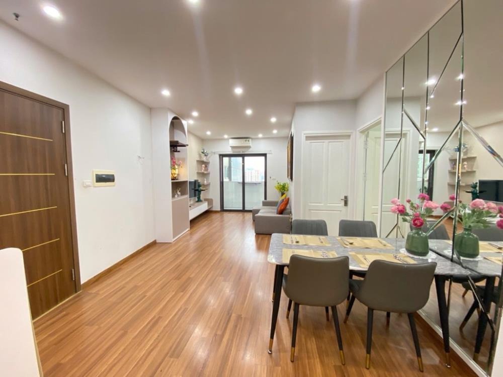 Chung Cư Ngụy Như Kon Tôm - View Đẹp, Full Nội Thất, Giá 7 Tỷ