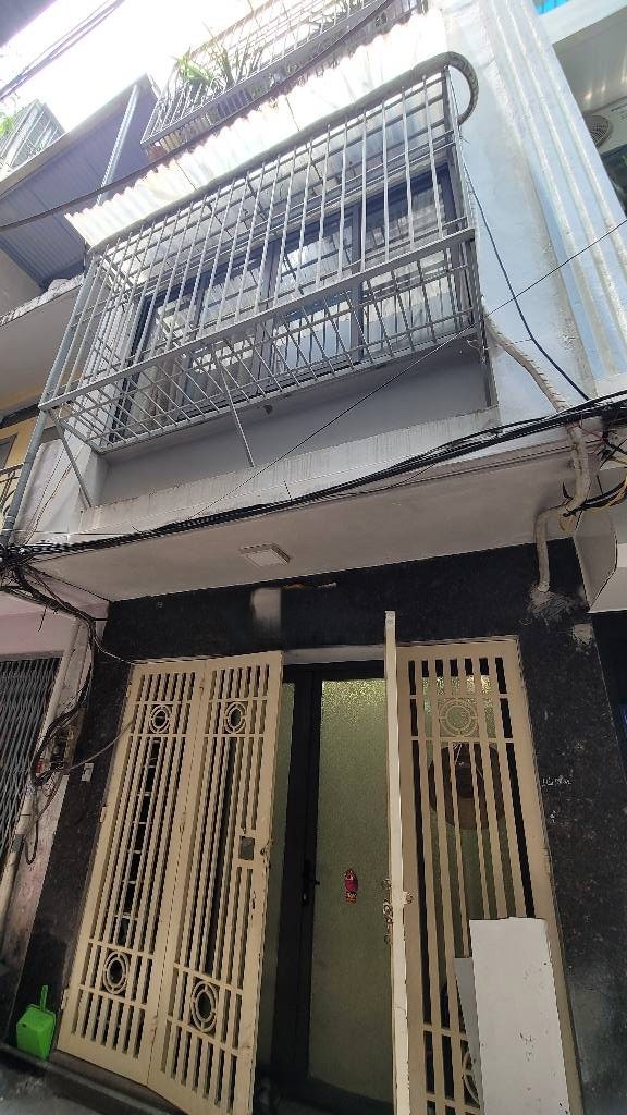 Bán nhà phố Hồng Mai 32m², 3 tầng, 9.6 tỷ - Vị trí trung tâm Hai Bà Trưng