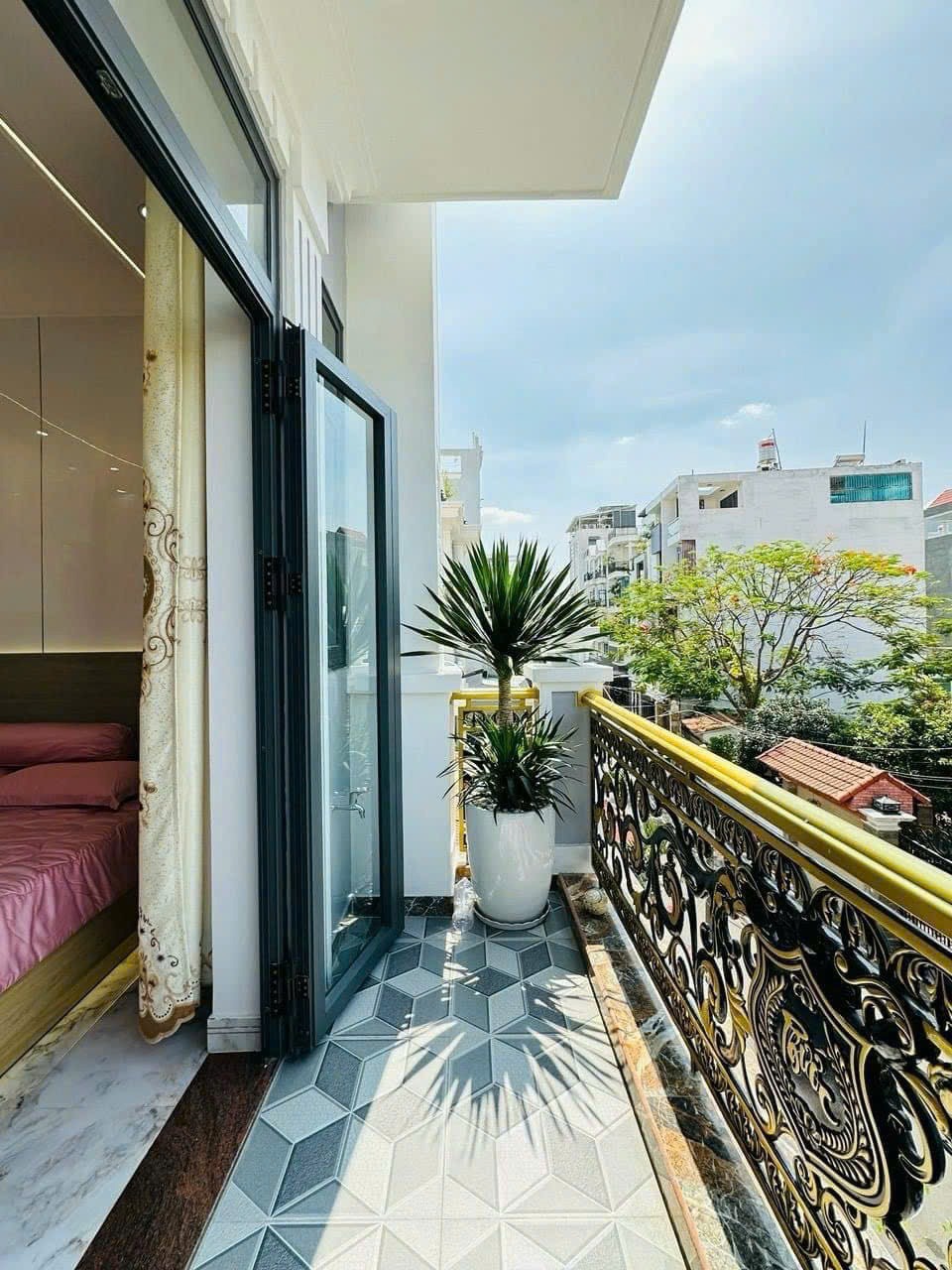 Bán Gấp Nhà Đẹp 1/ Hoàng Hoa Thám, Bình Thạnh - SHR - 3 Tỷ 450 Triệu