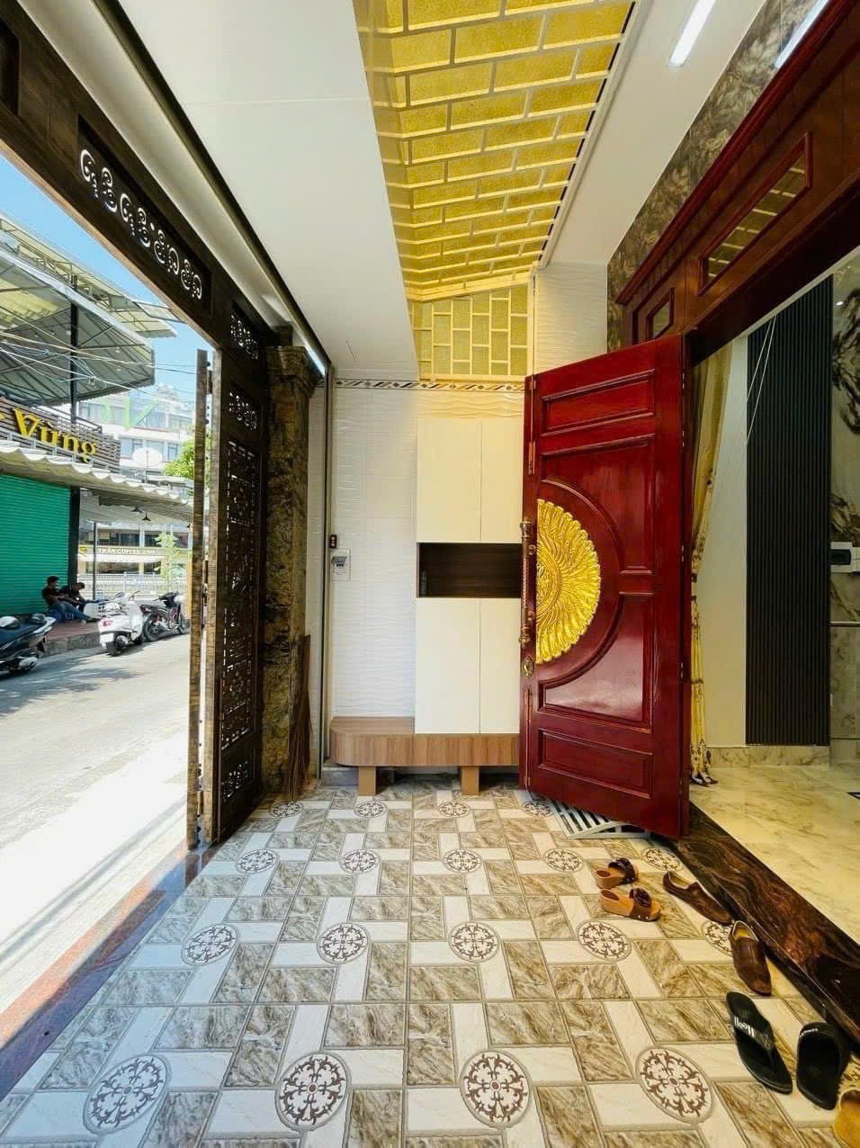 Bán Gấp Nhà Đẹp 1/ Hoàng Hoa Thám, Bình Thạnh - SHR - 3 Tỷ 450 Triệu