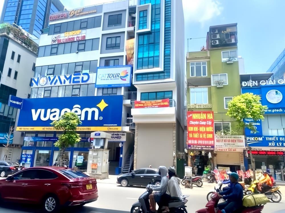 Mặt Phố Nguyễn Trãi - Vỉa Hè - Kinh Doanh - Cho Thuê 30tr/tháng - Giá Tốt