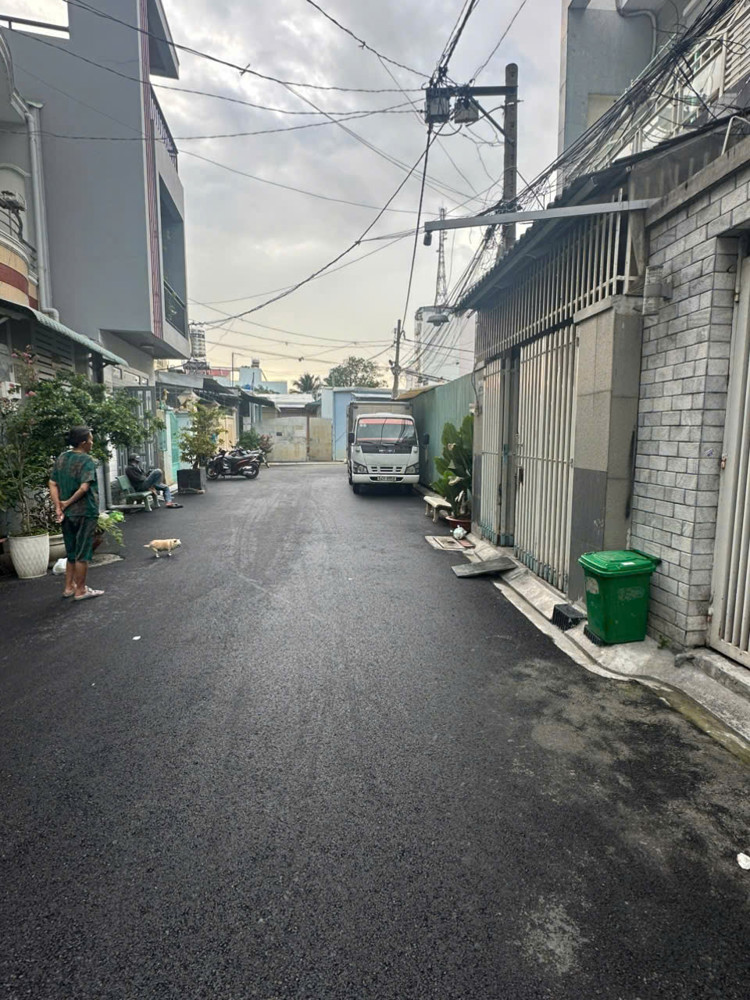 Nhà bán chính chủ - hẻm cụt 8m, đường nhựa 7m
