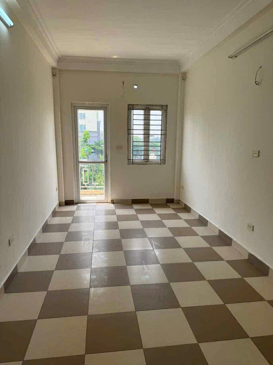 Mặt Phố Lê Hồng Phong - Vị Trí Vàng Kinh Doanh - Hà Đông