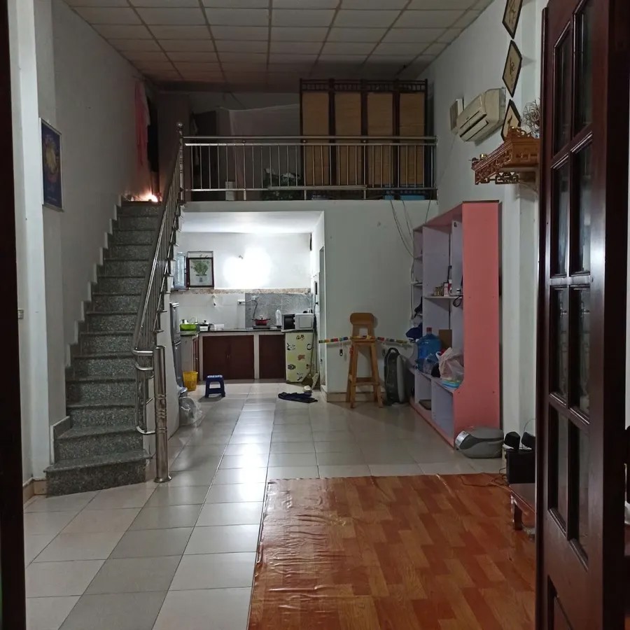 BÁN ĐẤT ĐẦU PHỐ Ngọc Thụy 50m2 mặt tiền 4m X 5.5 tỷ Long Biên Hà Nội