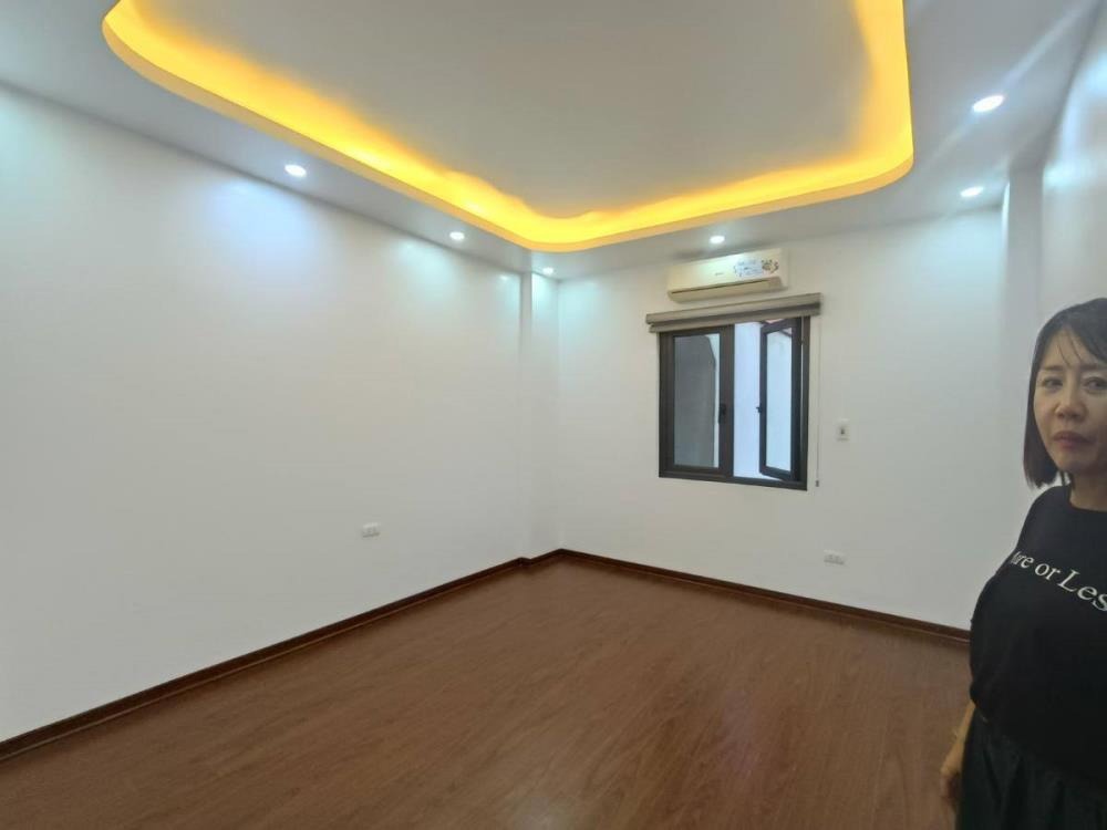 Bán nhà tăng thiết giáp, thang máy, ô tô đỗ cửa tại Bắc Từ Liêm - 9 tỷ