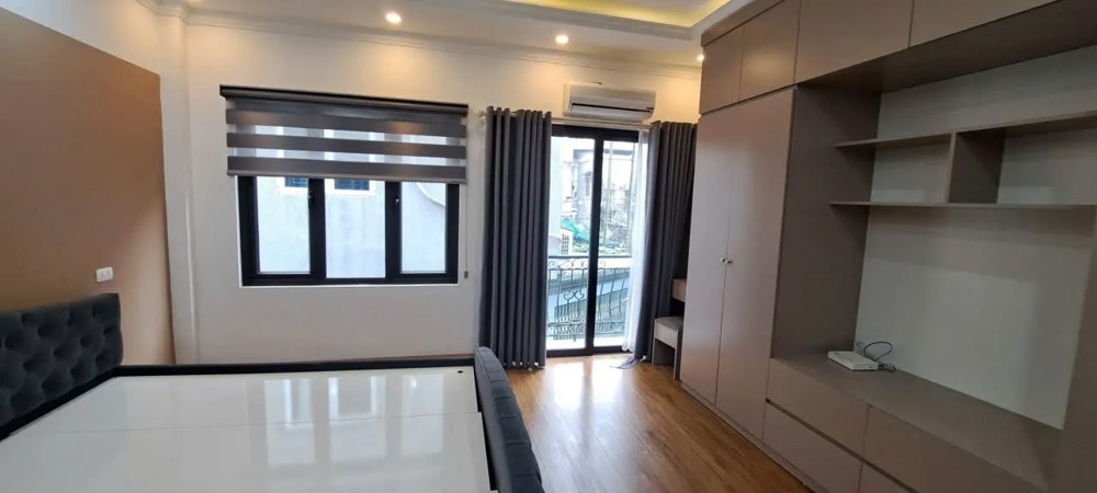 BÁN NHÀ MỚI- ĐẸP Phố Nguyễn Văn Cừ 38m2 X 5 tầng 7.6 tỷ Long Biên Hà Nội