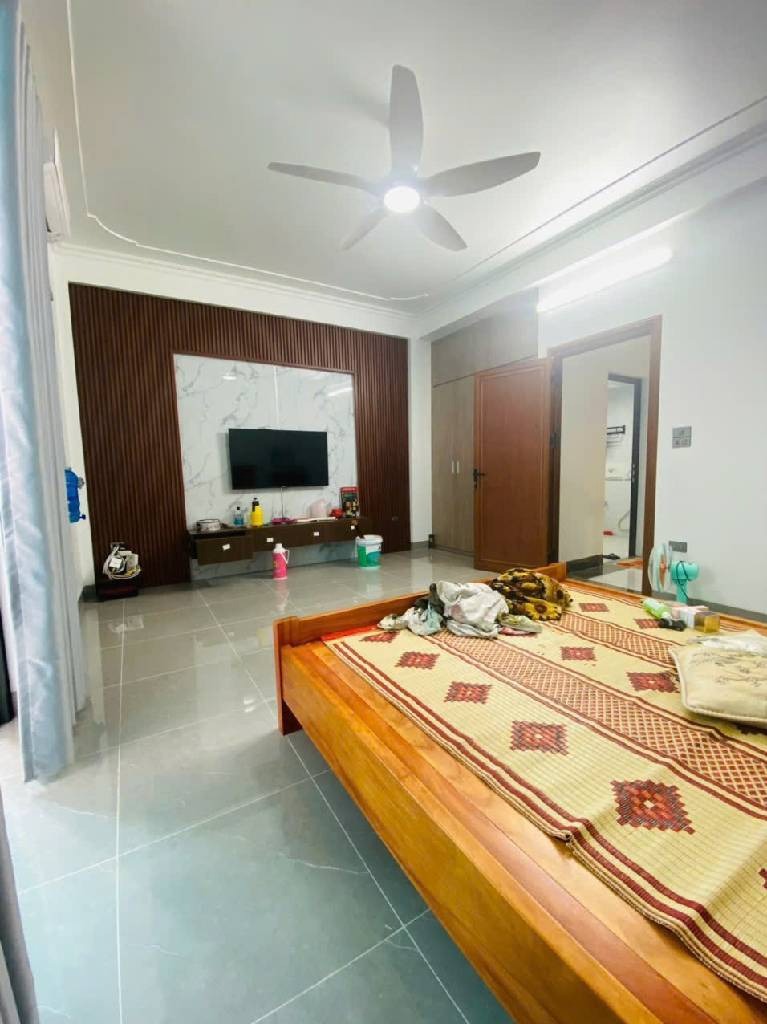 Bán Nhà Mặt Ngõ Tam Trinh - Full Nội Thất - Thang Máy - Giá Tốt