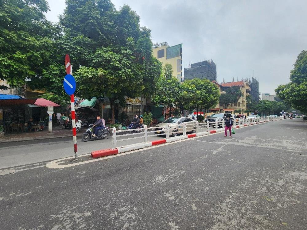 Bán Nhà 2 Mặt Phố Sơn Tây, Trần Phú, Ba Đình - 82.6m² - Kinh Doanh Đỉnh Cao