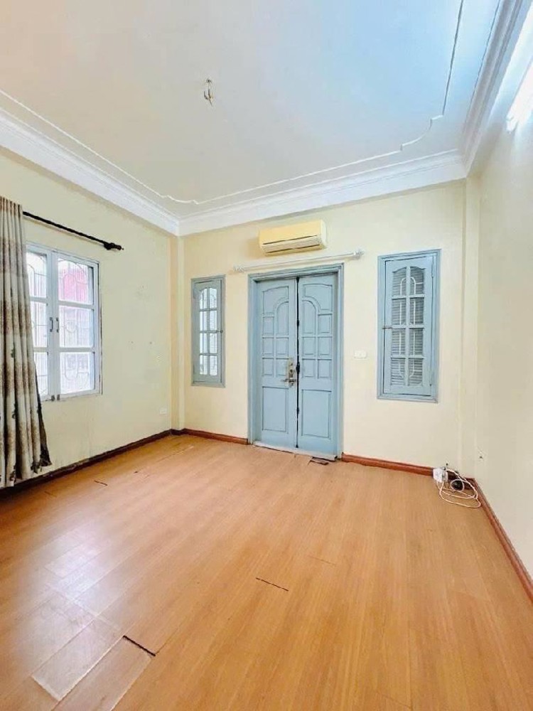 Bán nhà Văn Tiến Dũng 38m2, 5 tầng, ô tô đỗ cửa, gần Đại học Mỏ Địa chất