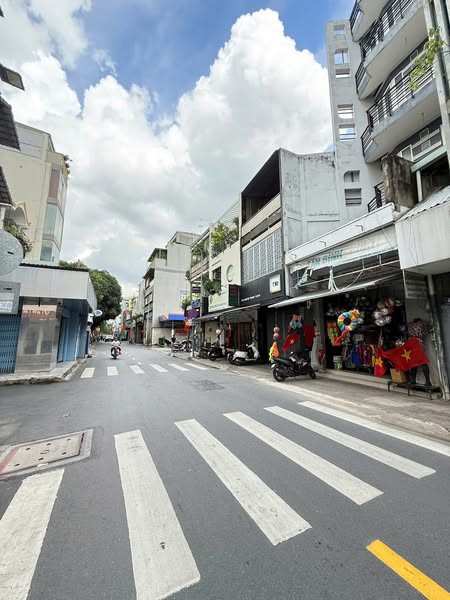 Nhà Mặt Tiền Nguyễn Trọng Tuyển Phường 2 Tân Bình Cũ