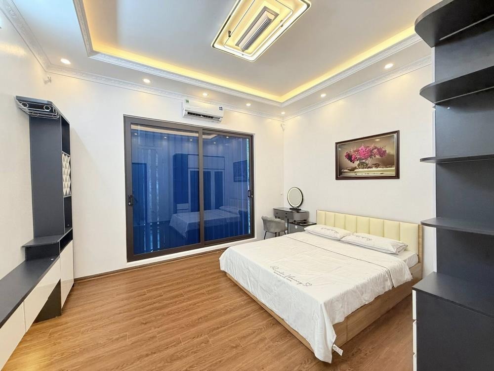 Bán Gấp Nhà Tây Sơn 31m2, 5 Tầng, Giá Chỉ 8 Tỷ - Vị Trí Đẹp