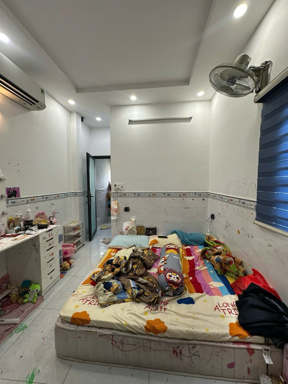 Bán Nhà 4 Tầng Quận 5, Sát Đại Lộ Võ Văn Kiệt - Vị Trí Trung Tâm