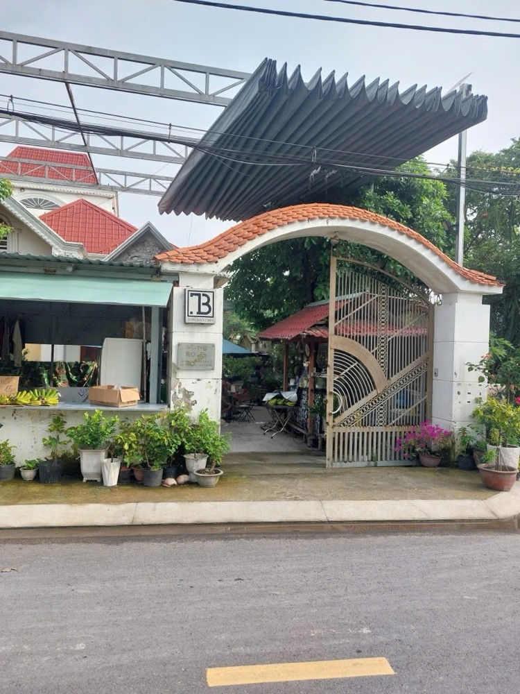 Bán nhà Măt tiền , Tân Hiệp 19,Hóc Môn  300m2, 2 tầng, 5PN, SH, giá 12 tỷ