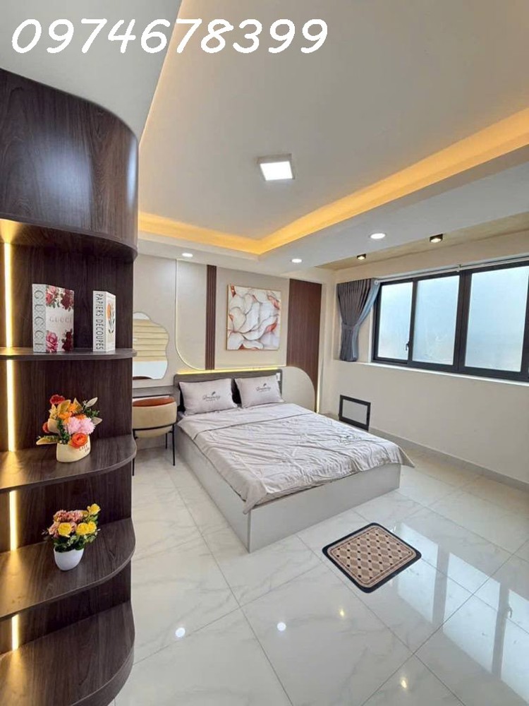 Nhà GV sát Phú Nhuận - NGAY CV GIA ĐỊNH, BV 175, SÂN BAY TSN - 4 TẦNG MỚI - 3PN, 4WC - 3 BƯỚC lên Ô