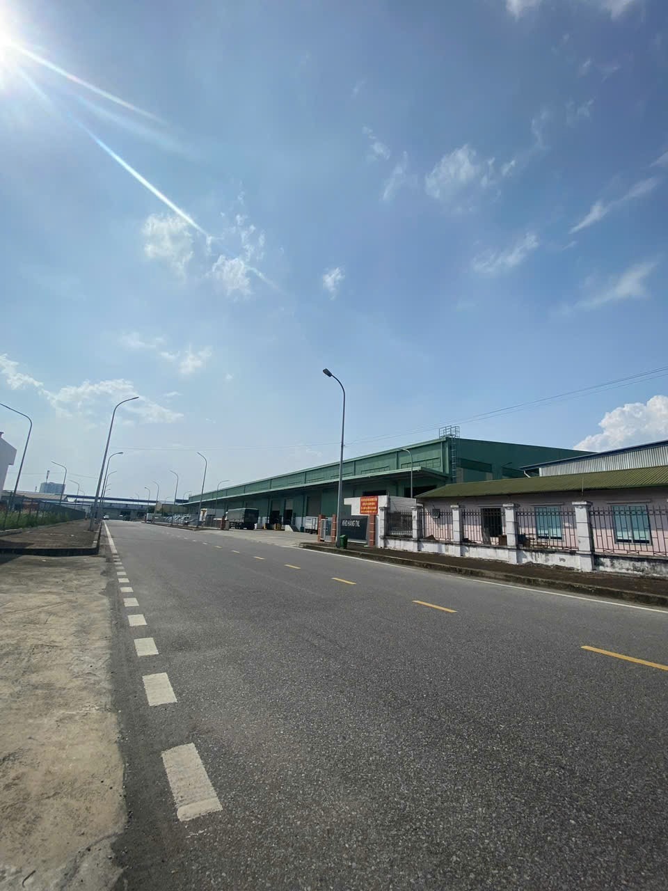 Cho Thuê Kho Xưởng KCN Đài Tư, Long Biên, Hà Nội - 665m2
