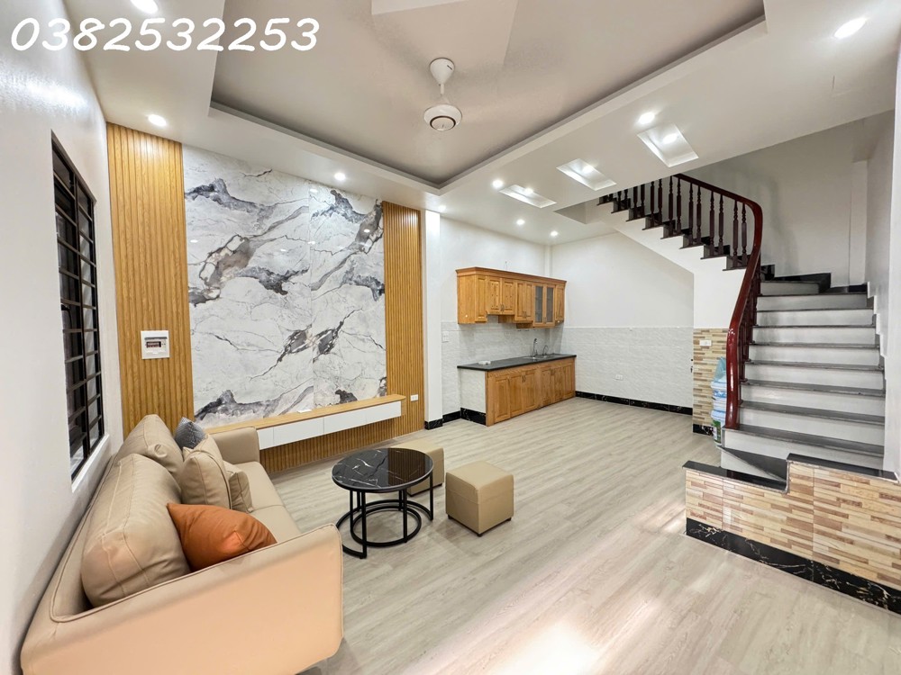 NHÀ MẶT PHỐ LAI XÁ –  1 NHÀ RA QL32 - Diện tích 40m2 - 4 tầng - giá chỉ 8,x  tỷ