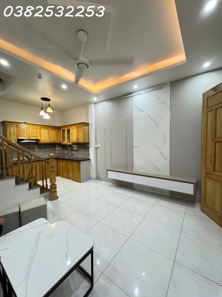 NHÀ MẶT PHỐ LAI XÁ –  1 NHÀ RA QL32 - Diện tích 40m2 - 4 tầng - giá chỉ 8,x  tỷ