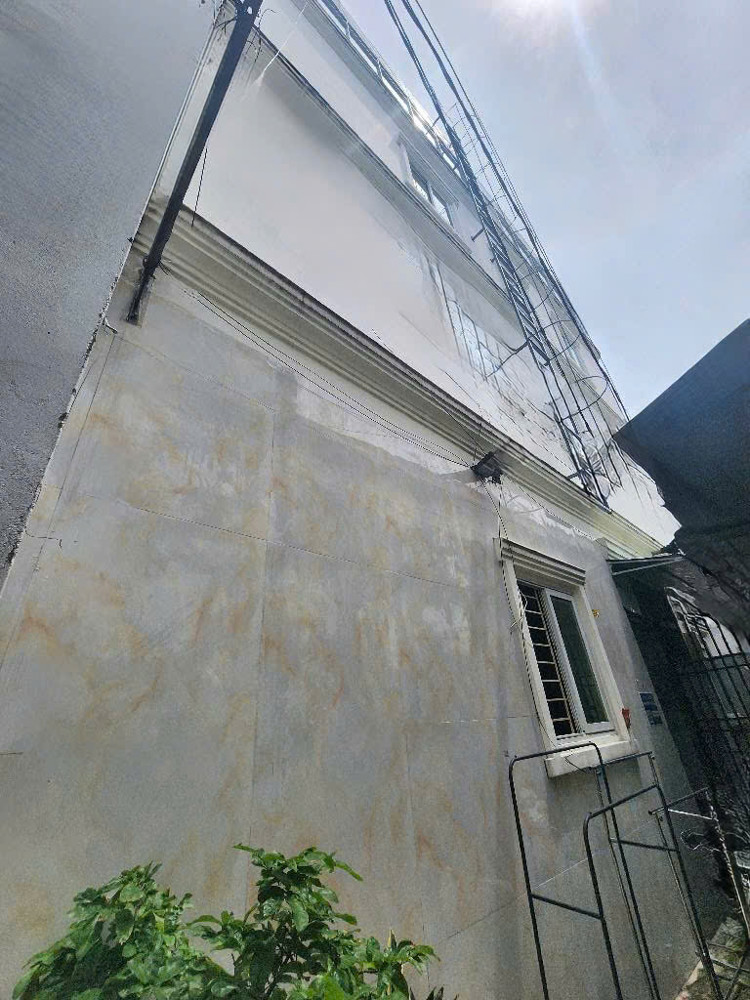 TÂN PHÚ - HXH THÔNG - THANG MÁY - CHDV 32 PHÒNG FULL - DÒNG TIỀN