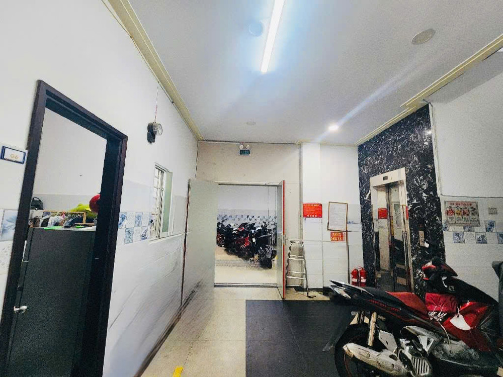 TÂN PHÚ - HXH THÔNG - THANG MÁY - CHDV 32 PHÒNG FULL - DÒNG TIỀN