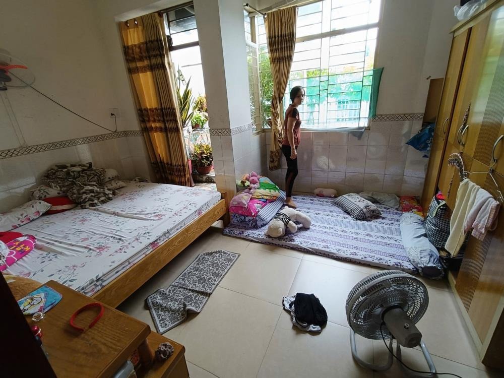 Bán Gấp Nhà 2 Tầng, Hẻm Xe Hơi Lê Đình Cẩn, Bình Tân - Giá Tốt