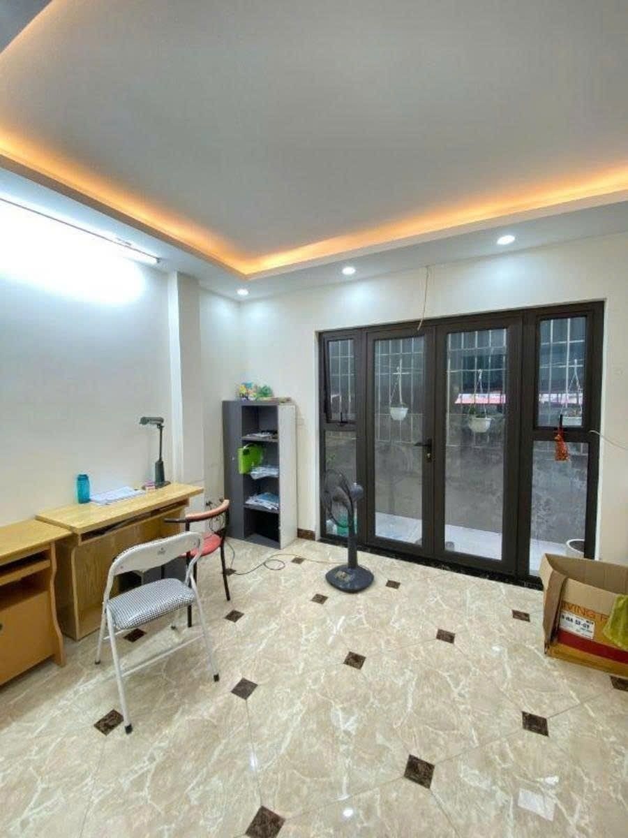 Nhà Phố Minh Khai - Ngõ 254 Thông Thoáng, 5 Tầng - Giá 8.5 Tỷ