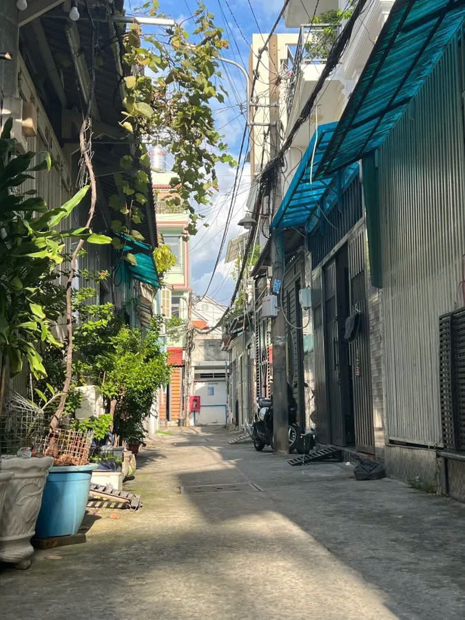 Nhà 5 Tầng Tân Phú - 4.98 Tỷ - Gần AEON, Đại Học - Pháp Lý Sổ Hồng Riêng