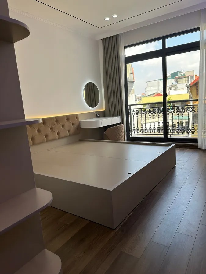 NHÀ MỚI Ở LUÔN FULL NỘI THẤT Ngọc Thụy 40m2 X 6 tầng 9.8 Tỷ Long Biên Hà Nội