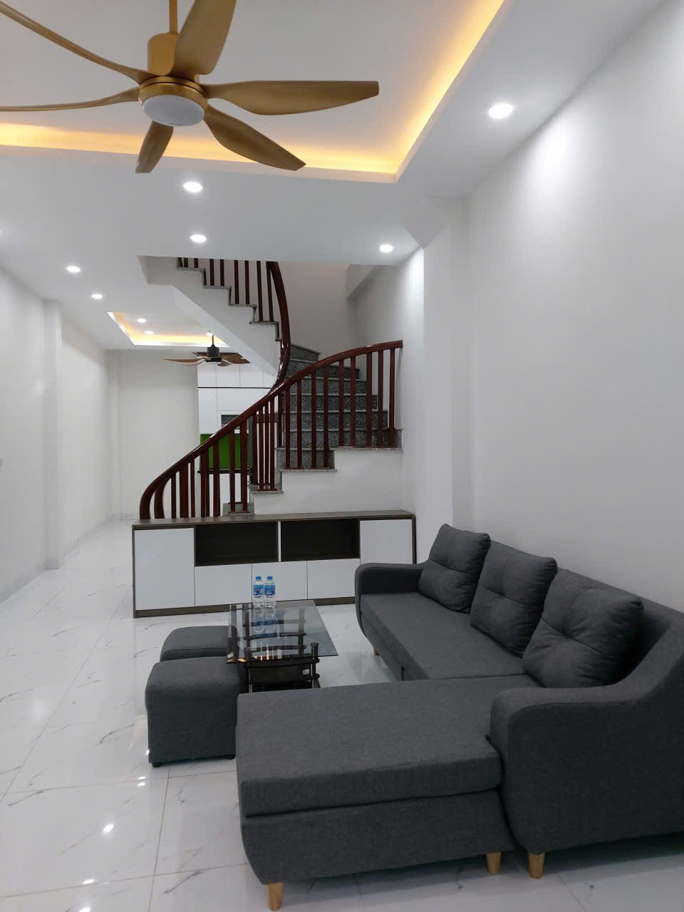 Bán nhà 4.5 tầng Hà Trì - Giá 7 tỷ (Nhỉnh) - Diện Tích Lớn, Thông Số Vàng