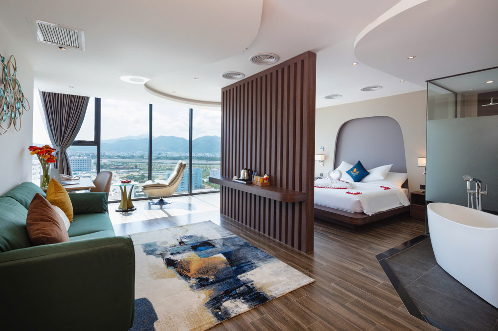 Chuyển nhượng KHÁCH SẠN 3 sao mặt tiền đường BIỆT THỰ  Phố Tây TP Nha Trang Diện tích 142m2 Giá bán