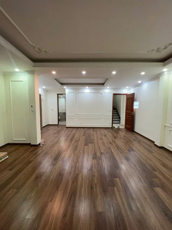 NHÀ MỚI Ô TÔ VÀO NHÀ  Phú Viên 52m2 X 5 tầng 9.95 tỷ Long Biên Hà Nội