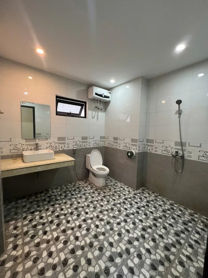 NHÀ MỚI Ô TÔ VÀO NHÀ  Phú Viên 52m2 X 5 tầng 9.95 tỷ Long Biên Hà Nội