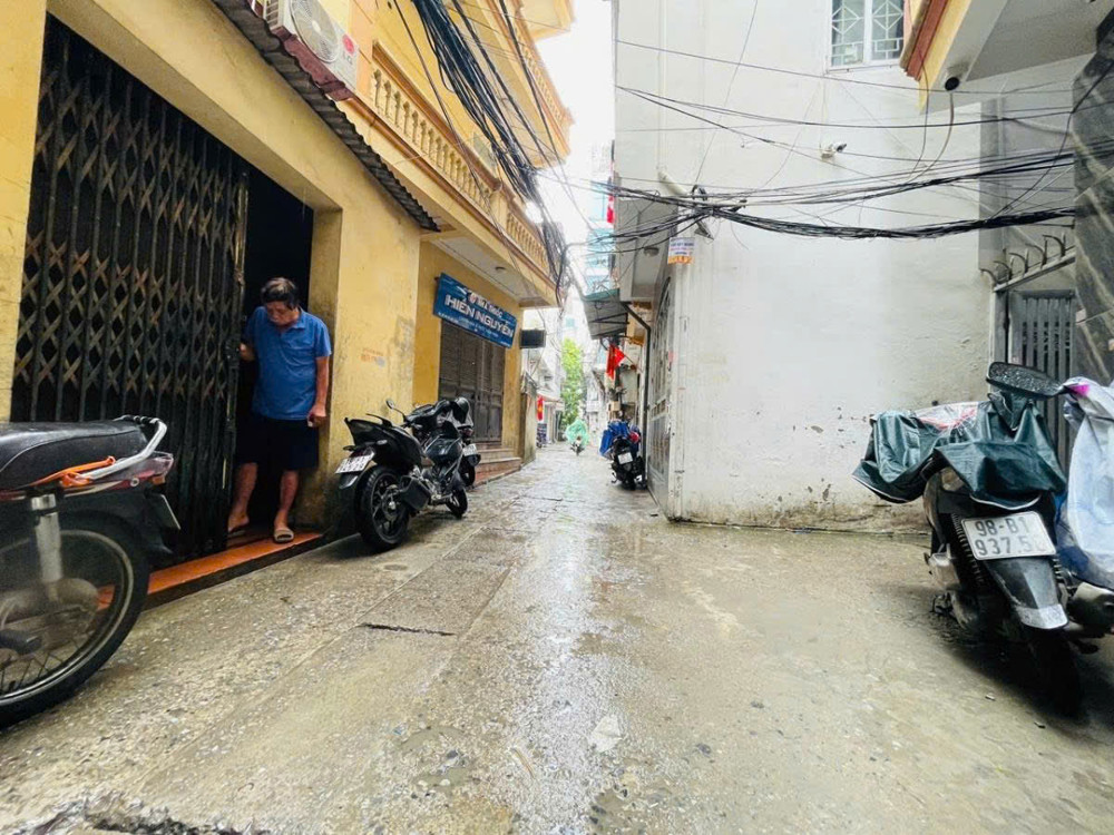 12,8 Tỷ. Liền kề KĐT mới Đại Kim, 40m*7 tầng, mặt tiền 4m, ngõ thông. Kinh doanh đỉnh