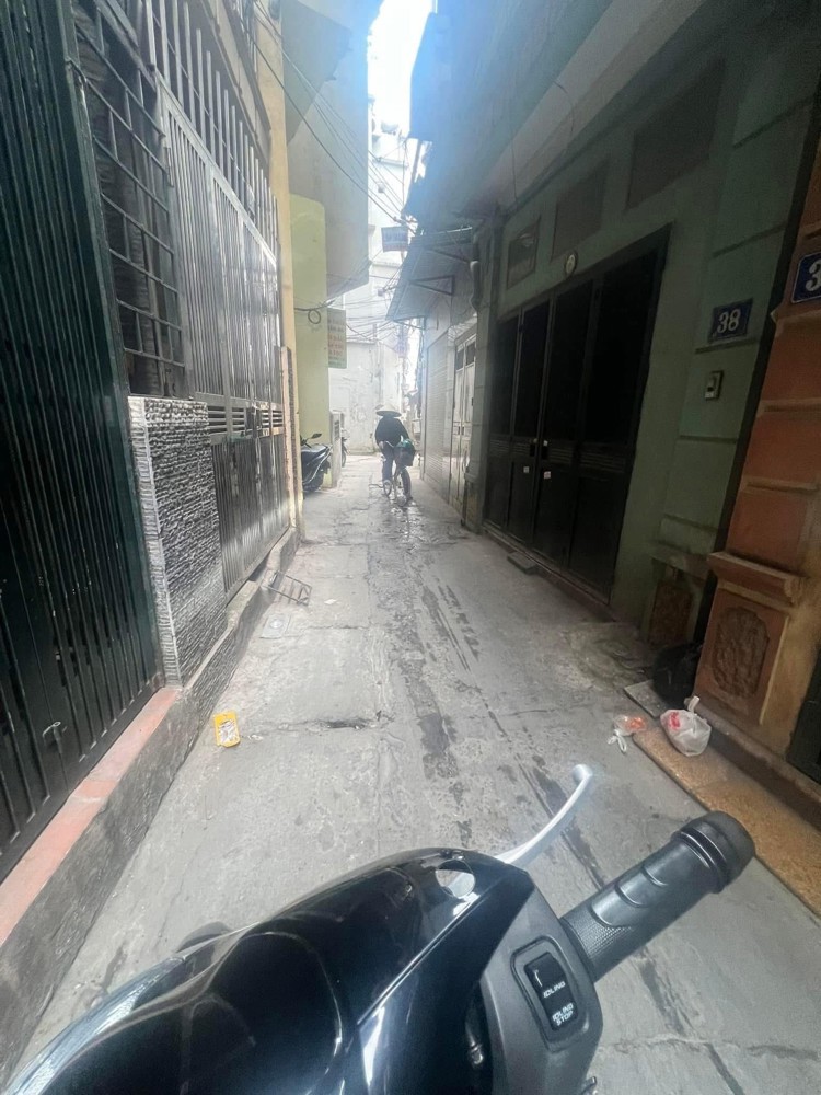 Chỉ 8,65 Tỷ, sở hữu ngay căn hộ hàng xóm KĐT mới Đại Kim, 50m*5 tầng, mặt tiền 5m, ngõ thông. Kinh
