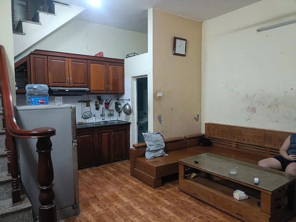 Nhà đẹp dân xây 3 tầng, ngõ ô tô 7 chỗ thông, ngõ nông ngắn
