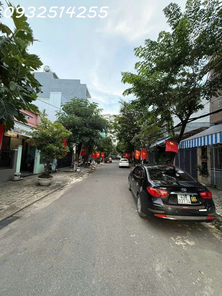 269 - Chính chủ cần bán gấp nhà 2 tâng đường Dương Quảng Hàm - Khuê Trung